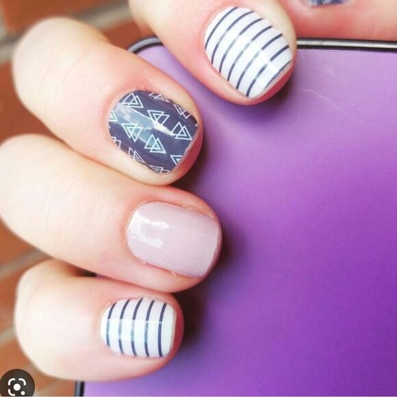 Jamberry Free Spirit Full Sheet Nail Wraps 88W3 - Picture 4 of 11